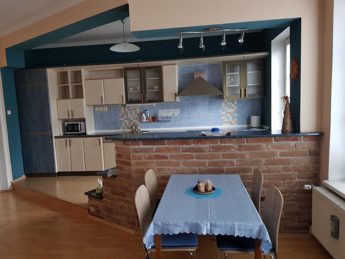 Restaurace U Marty Hotel Dubí Kültér fotó