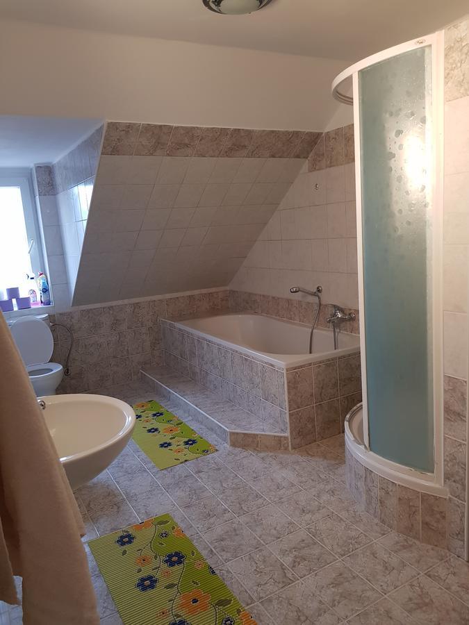 Restaurace U Marty Hotel Dubí Kültér fotó
